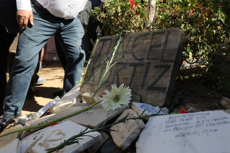 Tuncel Kurtiz, vefatının 11. yıl dönümünde anıldı Bursa Hayat Gazetesi -2