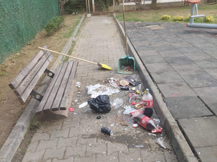 Vandalizm tepki çekti! Bursa Hayat Gazetesi -2