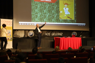 Bursa'da çocuklar Vladimir Tumanov ile hayal dünyasında buluştu!