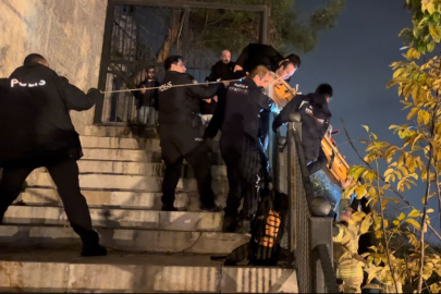 Bursa Tophane'de yaralı kurtarma operasyonu! Surlardan düştü