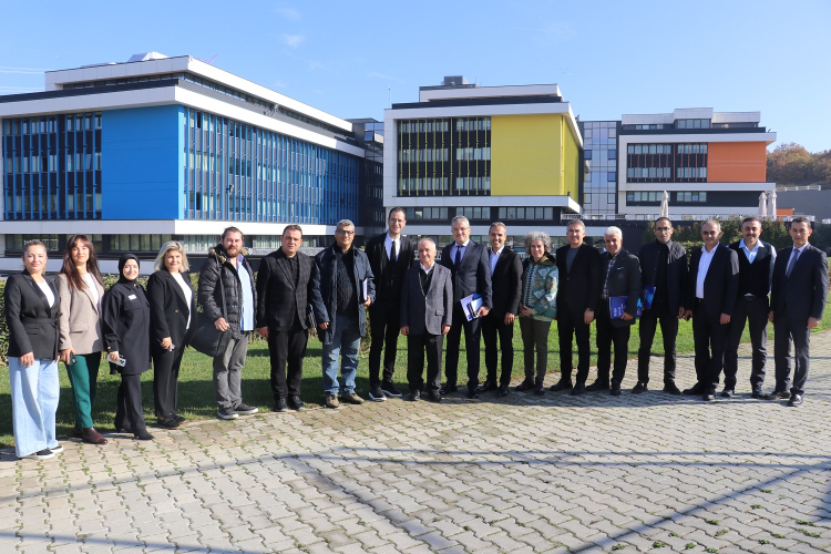 Bursa'da eğitimde yapay zeka zirvesi!-Bursa Hayat Gazetesi-2