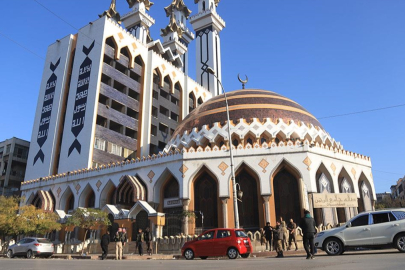 Suriye'de rejim ve muhalifler karşı karşıya