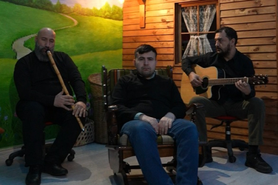 Bursa'da otizmli İsmail okuduğu şiirle hayran bıraktı