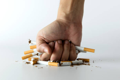 Bursa’da kaçak sigara imal eden iş yerine baskın!