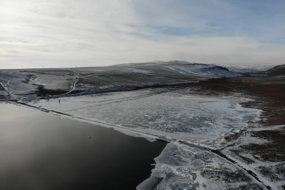 Termometreler eksi 18’i gördü! Kars’ta Antartika’yı andıran görüntüler