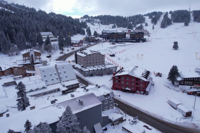 Uludağ'da kar kalınlığı 44 santimetreye ulaştı!