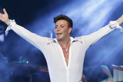 Fatih Ürek 2025 tarzını “Artık böyle” notuyla paylaştı!