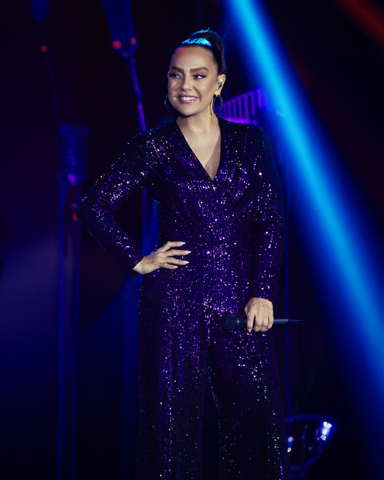 Ebru Gündeş'ten yeni yıl için çifte konser!-Bursa Hayat Gazetesi-4