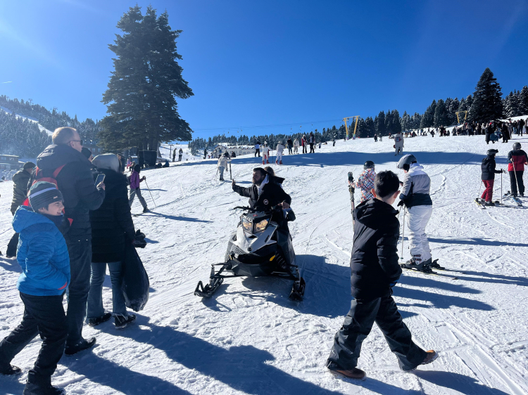 Uludağ’da kayak kazası: 3 yaralı!-Bursa Hayat Gazetesi-2