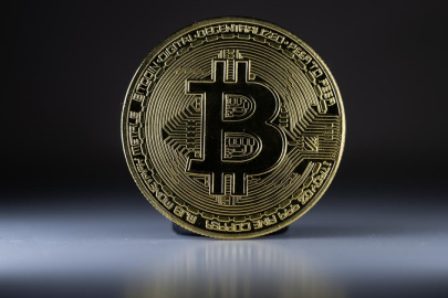 Bitcoin, tarihi zirveye tırmandı