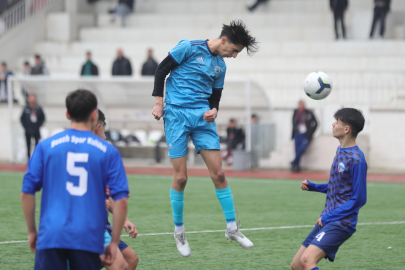 Gemlik Belediyespor, 1-1 biten maçta hakem kararına tepki gösterdi
