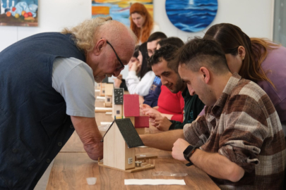 Ahşap ev yaparak hayata tutunuyor: Selahattin Genli’nin ilham verici hikayesi