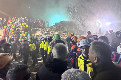 Konya'da çöken binada 2 ölü, 3 yaralı: 4 şüpheli gözaltında