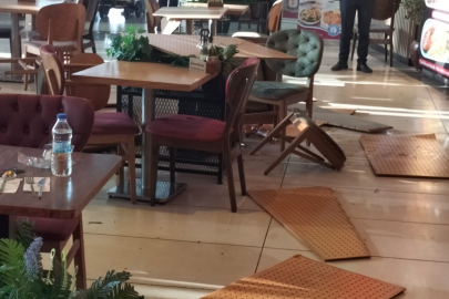 Bursa'da AVM'de panik: Yemek katında tavan çöktü