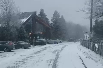Zirvede yoğun kar yağışı! Kar kalınlığı kaç santimetre oldu?