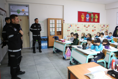 Nilüferli minikler zabıtanın görevlerini öğrendi