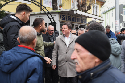 Başkan Erkan Aydın, mahalle buluşmalarında talepleri dinliyor