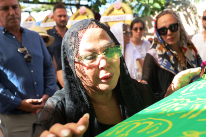 Safiye Soyman ve Faik Öztürk arasında "şöhret" polemiği!