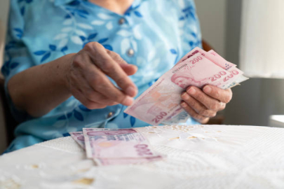 Emekli bayram ikramiyesi için kritik tarih! Yeni tutar ne olacak?