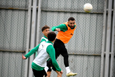 Zirveye odaklanan Bursaspor, Anadolu Üniversitesi’ni bekliyor