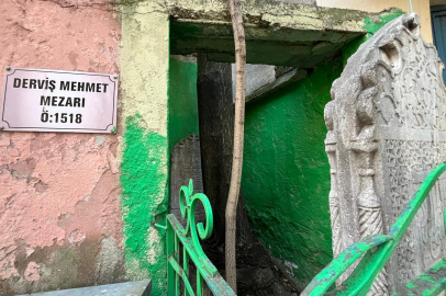 Bursa’nın göbeğinde harabe halde bir derviş mezarı!