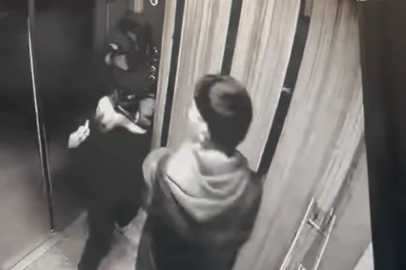 İnegöl’de apartmanda ayakkabı hırsızlığı kamerada!
