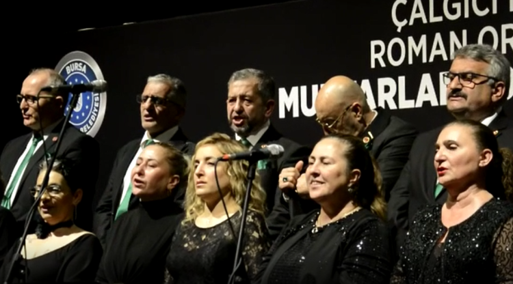 Bursa’da Muhtarlar Korosu konseri! Büyük beğeni topladı -Bursa Hayat-2