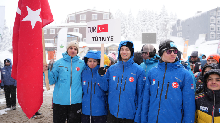 10 ülkeden 100'ün üzerinde sporcuyla Uludağ'da kupa heyecanı - Bursa Hayat Gazetesi-5
