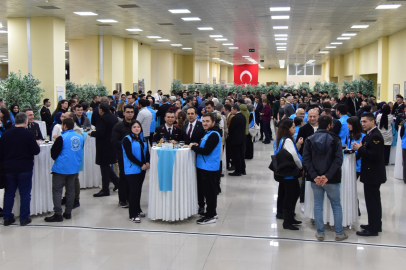 BAÜN'de öğrenciler ve protokol dayanışma yemeğinde buluştu