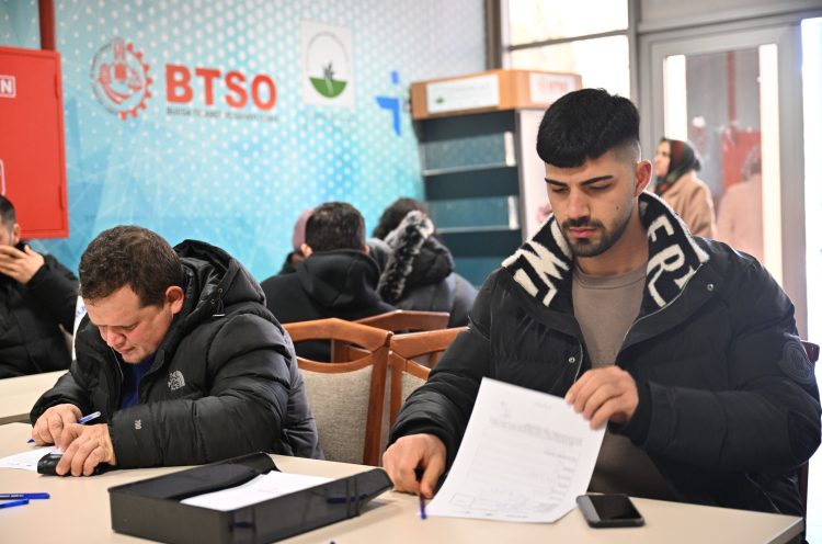 BTSO İstihdam Merkezi'nden iş gücü piyasasına önemli katkı - Bursa Hayat Gazetesi-4