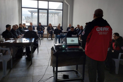 Bursa’da OBAK ekibi firma çalışanlarına afet farkındalığı kazandırıyor