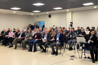 Sağlık sisteminin geleceği ve çözüm arayışları Bursa konuşuldu