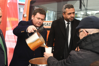 Başkan Erkan Aydın mahalle ziyaretlerinde vatandaşlarla buluşmaya devam ediyor