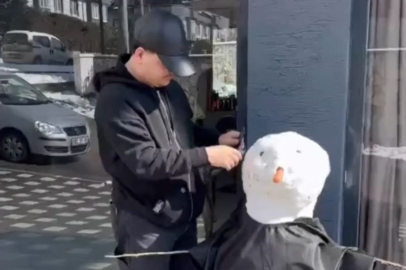 İnegöl’de kar eğlencesi: Tepsiler, traktörler ve kardan adam tıraşı!