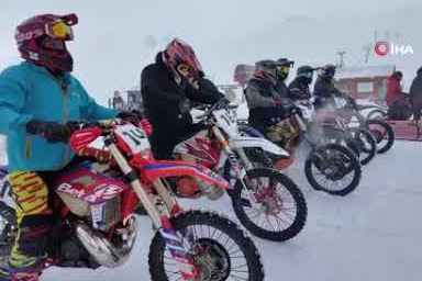 Zorlu parkurda kıyasıya mücadele!