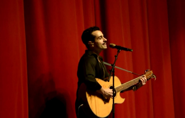Gökhan Türkmen, Bursalı hayranlarına keyifli anlar yaşattı - Bursa Hayat Gazetesi-3