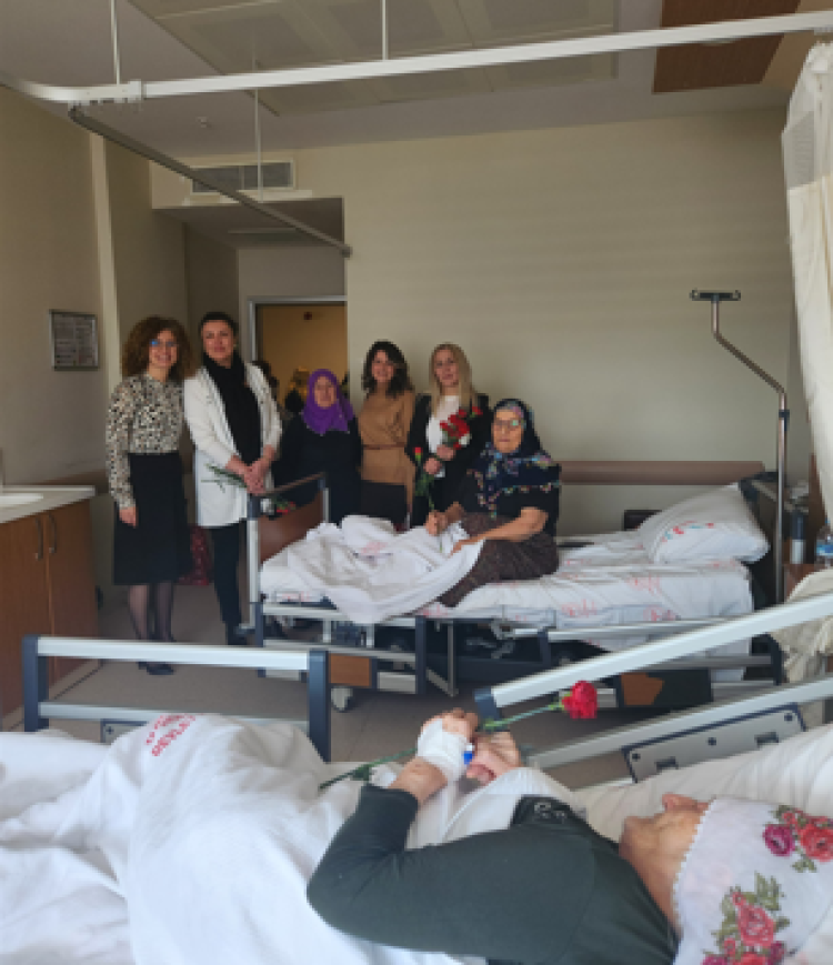 Bursa’da Beyaz Masa ekiplerinden hastalara ziyaret -Bursa Hayat-2