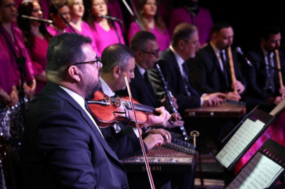 İnegöl Belediyesi TSM Korosu unutulmaz bir geceye imza attı