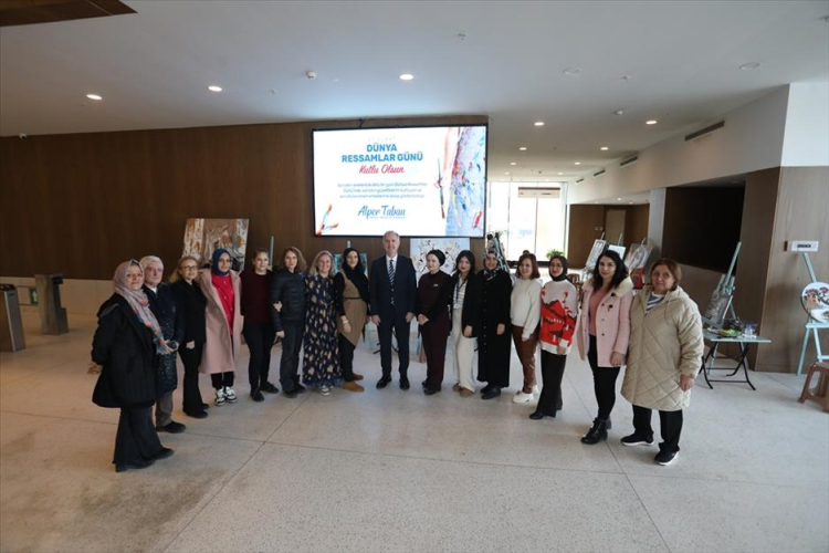 Bursa'da İnegöl Belediyesi koridorları sanatla renklendi - Bursa Hayat Gazetesi-3