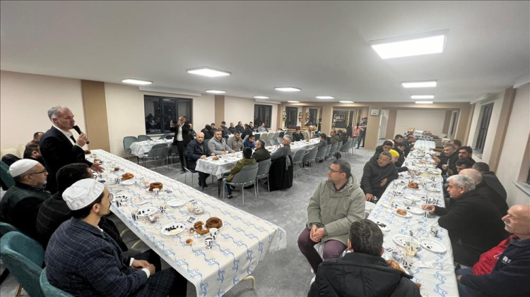 Başkan Taban, Sanayi Camisinde cemaatle buluştu -Bursa Hayat-2