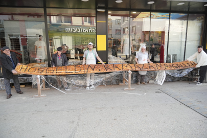 Bursa’da dev ramazan pidesi: 7 metrelik lezzet şöleni
