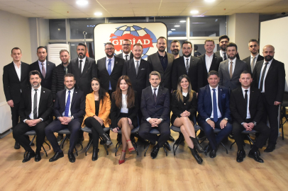 GESİAD Olağanüstü Genel Kurulu: Tolga Papatya ile yola devam