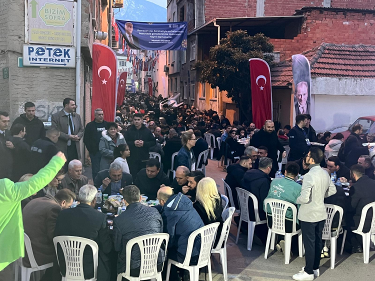 Bursa Büyükşehir Belediyesi’nden 144 bin kişilik iftar -Bursa Hayat-3