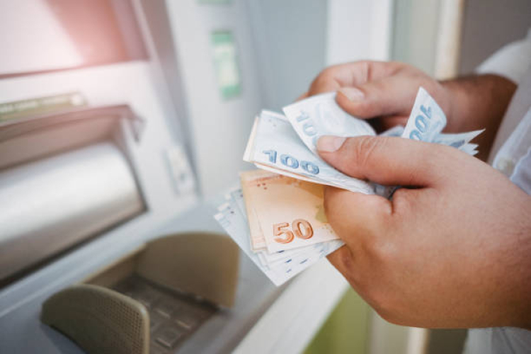 Bankalar bayram öncesi hamlelerine başladı: Limitler güncellendi - Bursa Hayat Gazetesi-2