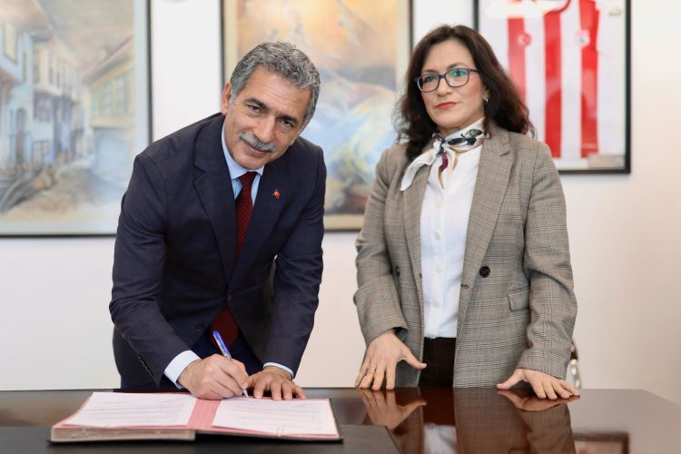 Bursa'da Gemlik'in geleceğini şekillendirecek protokol - Bursa Hayat Gazetesi-2