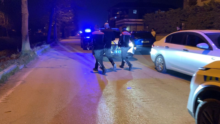Bursa'da alkollü sürücüden polise ilginç tepki: “Amerikan polisi misiniz?” - Bursa Hayat Gazetesi-2