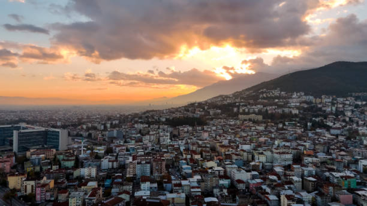 Bursa'da sıcaklıklar artacak! Kentte yaz mevsimini aratmayacak günler geliyor - Bursa Hayat Gazetesi-2