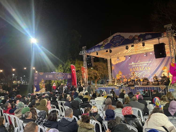 Meydanlar şenlendi: Ramazan ruhu Bursa'da canlı tutuluyor - Bursa Hayat Gazetesi-3