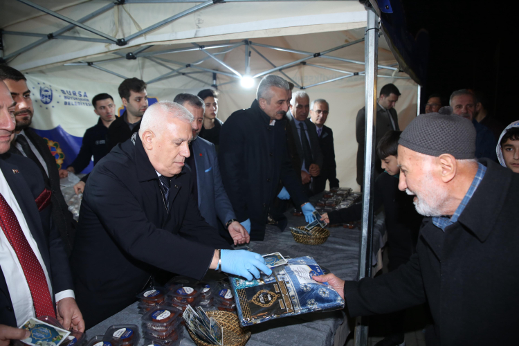 Bursa Kestel’de iftar programı! 3 bin kişi katıldı -Bursa Hayat-2