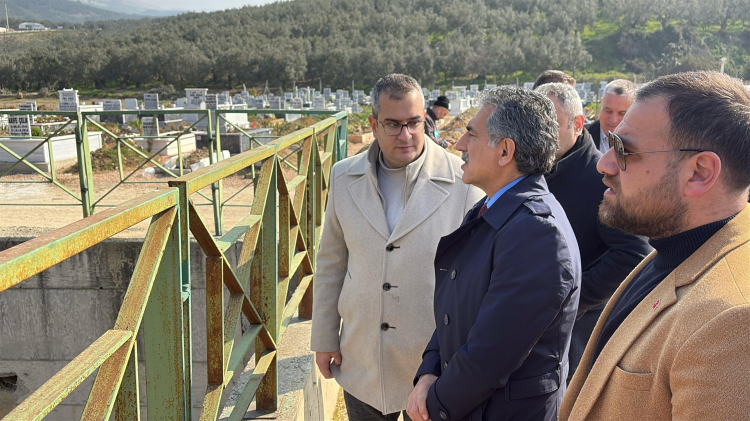 Yosunlaşma ve balçık oluşmuştu! Çarşı Deresi'ne nefes aldıracak çalışma - Bursa Hayat Gazetesi-4